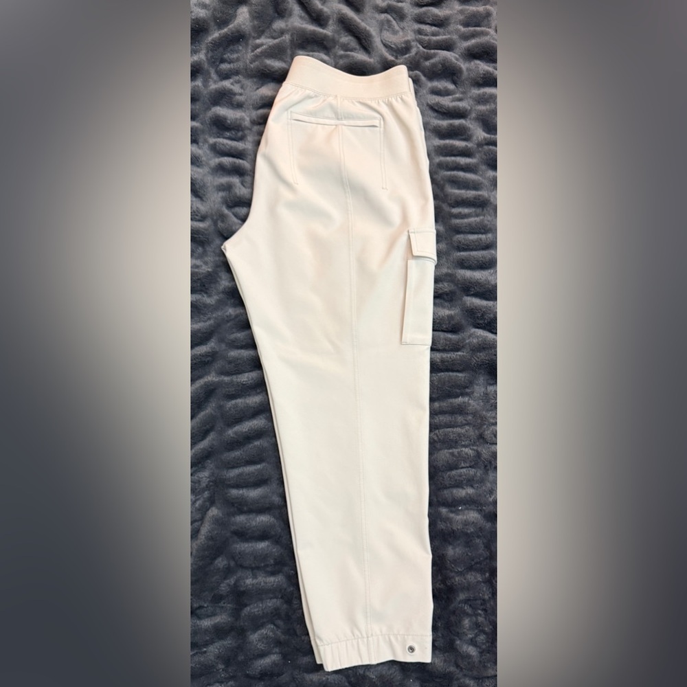 Athleta Endless Cargo Pant in Bone - Picture 4 of 6